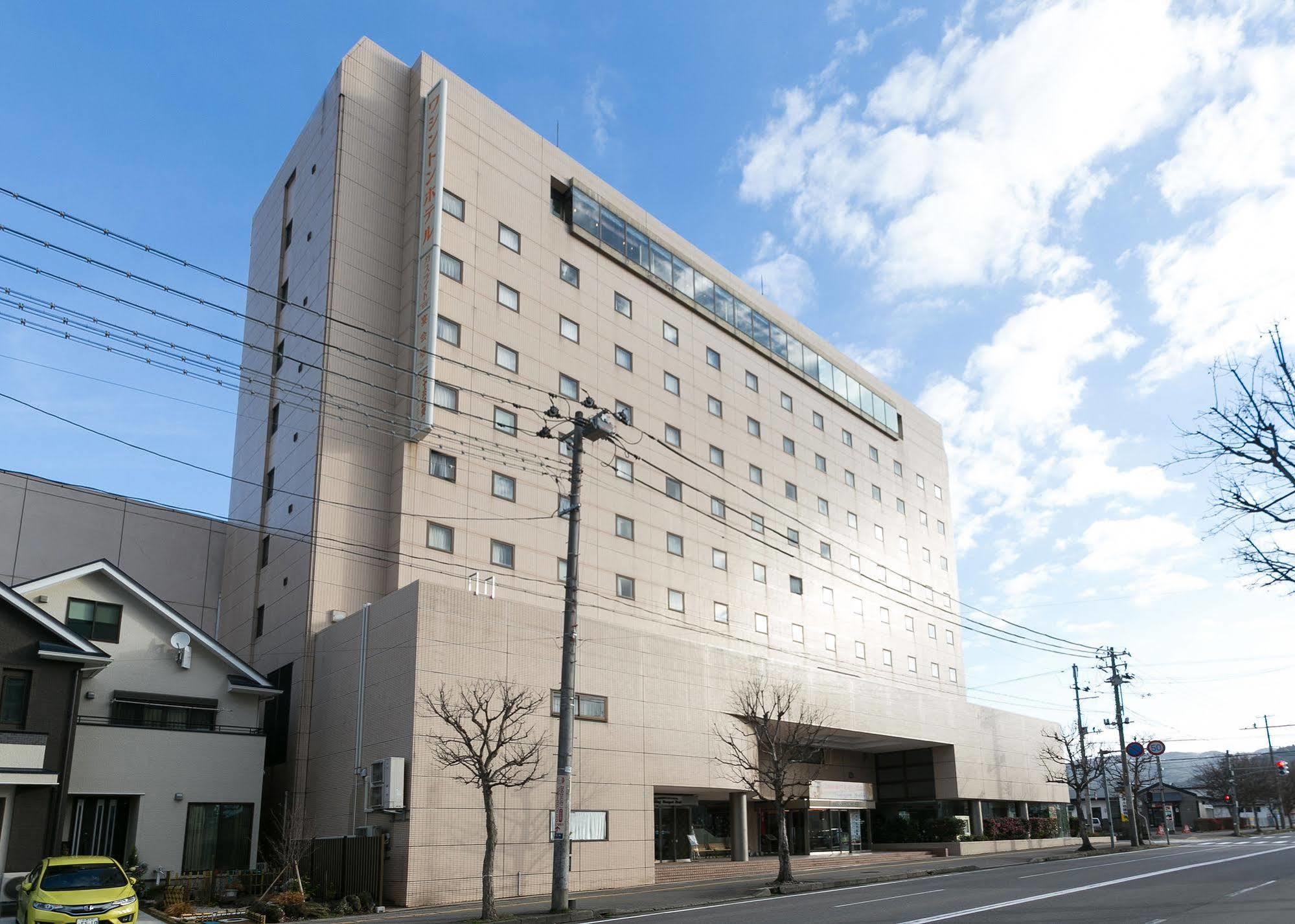 Aizuwakamatsu Washington Hotel Buitenkant foto