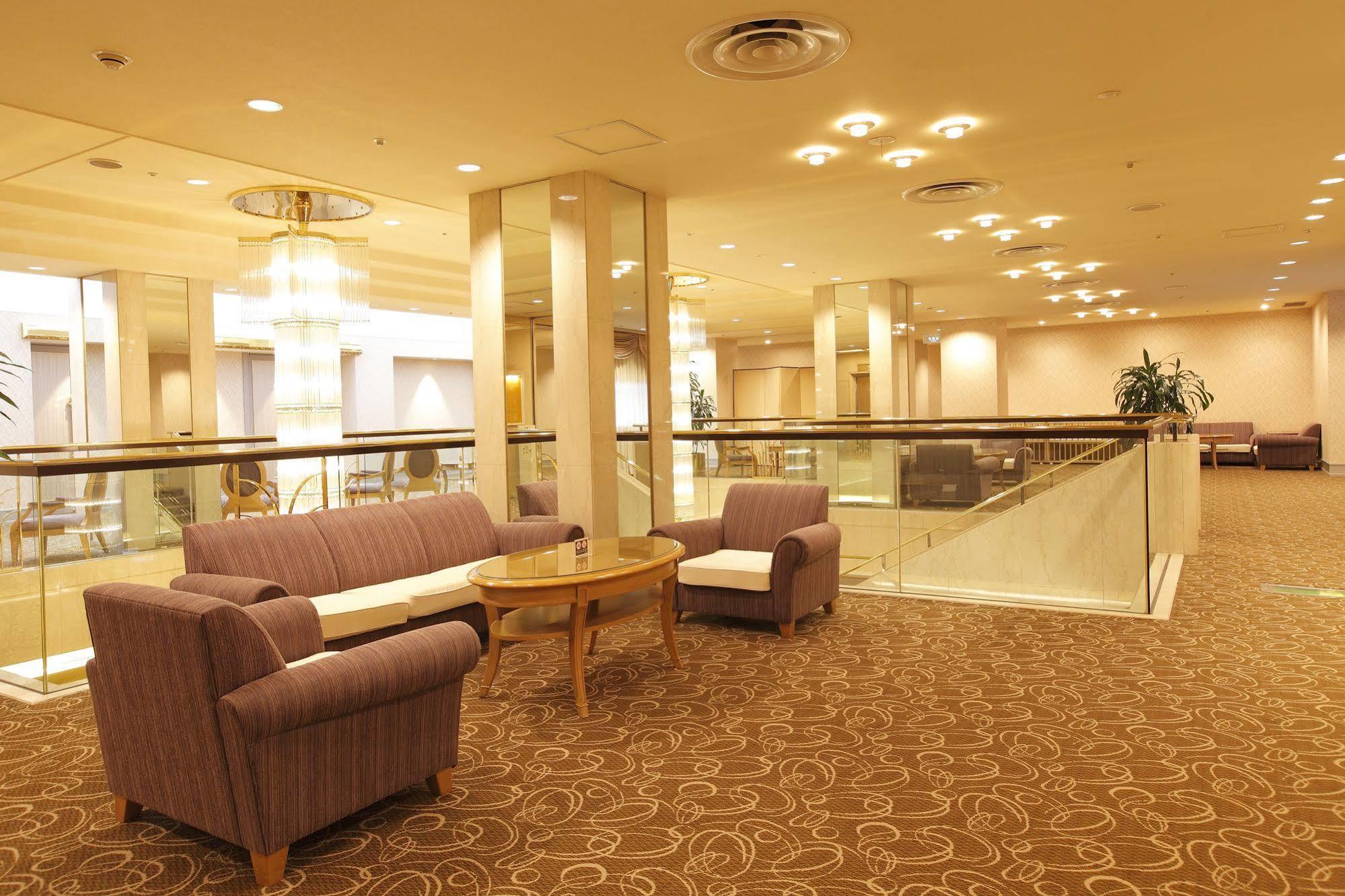Aizuwakamatsu Washington Hotel Buitenkant foto